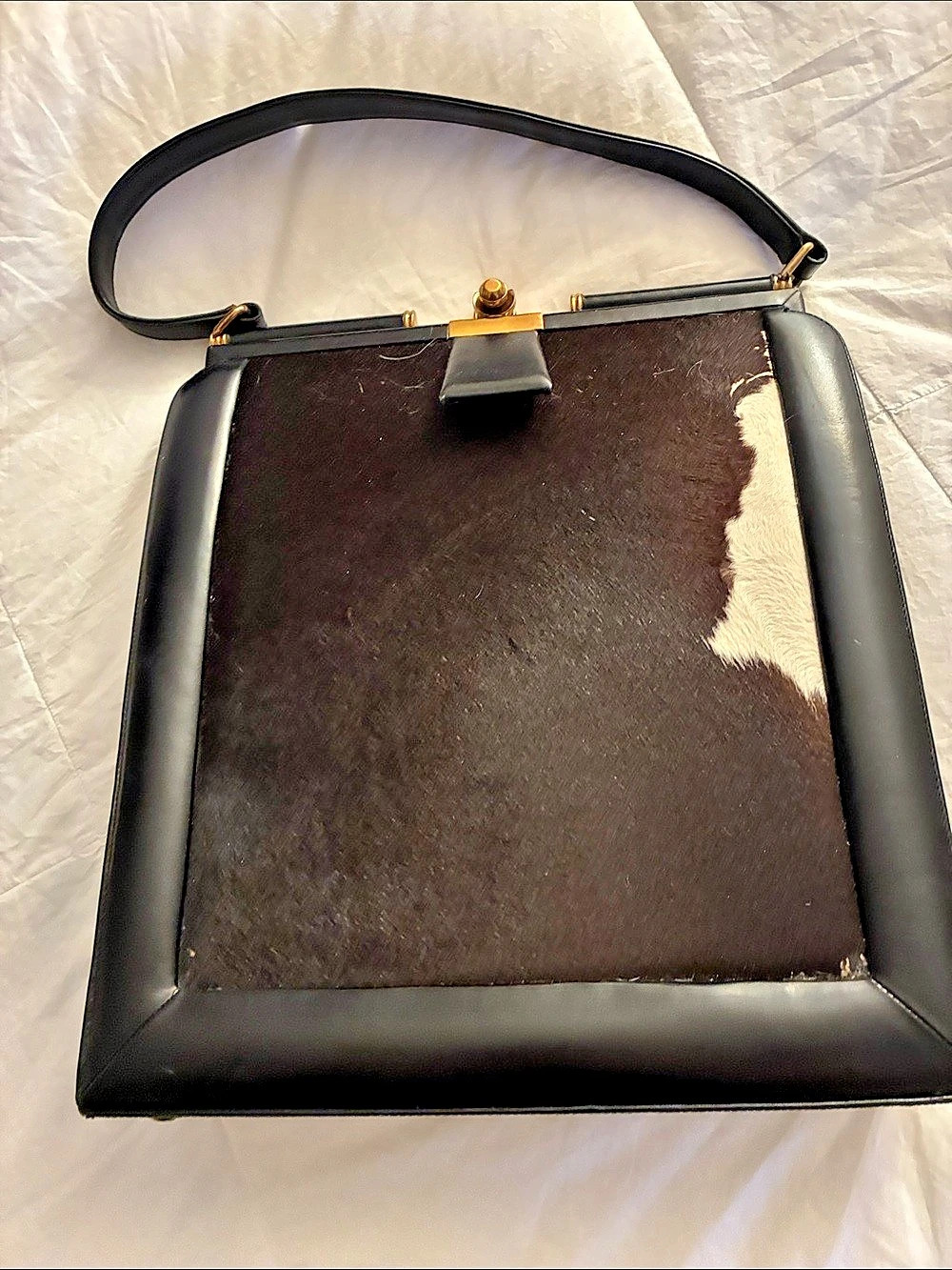 Artmex Vintage Cowhide Shoulder Bag in Black & White